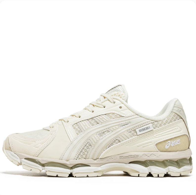 ASICS INVINCIBLE Low-Top Sneakers - Cream & Beige