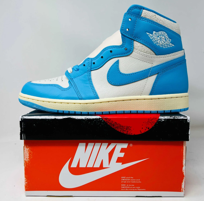 Air Jordan 1 High Sneakers - Bright Blue, White & Cream