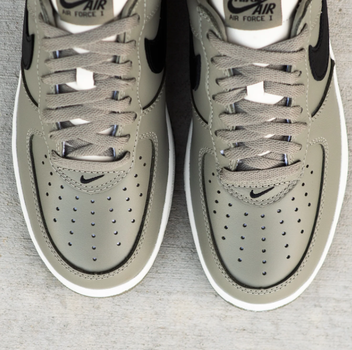 Nike Air Force 1 Low Sneakers - Grey & Black