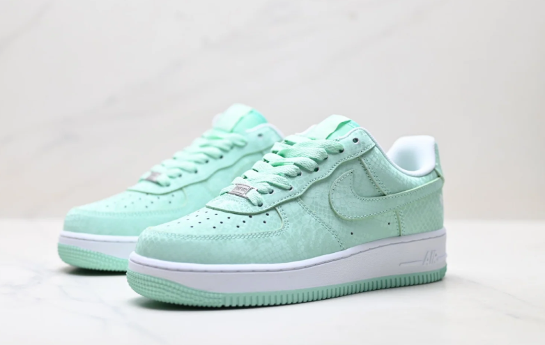 Nike Air Force 1 Low Sneakers - Mint Green & White