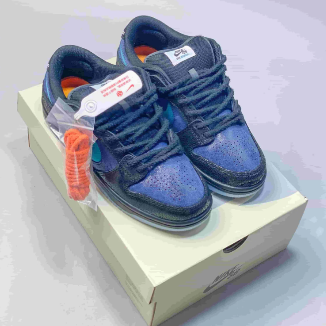 Nike SB Dunk Low Sneakers - Navy & Blue with Turquoise Swoosh