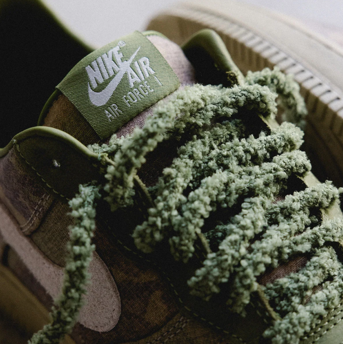 Nike Air Force 1 Low Sneakers - Muted Camo & Olive with Textured Laces
