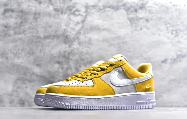 Nike Air Force 1 Low Sneakers - Mustard Yellow & White